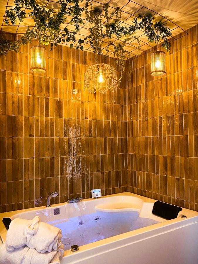 Love Room Suite Bali - Auray En Bretagne Brech 외부 사진