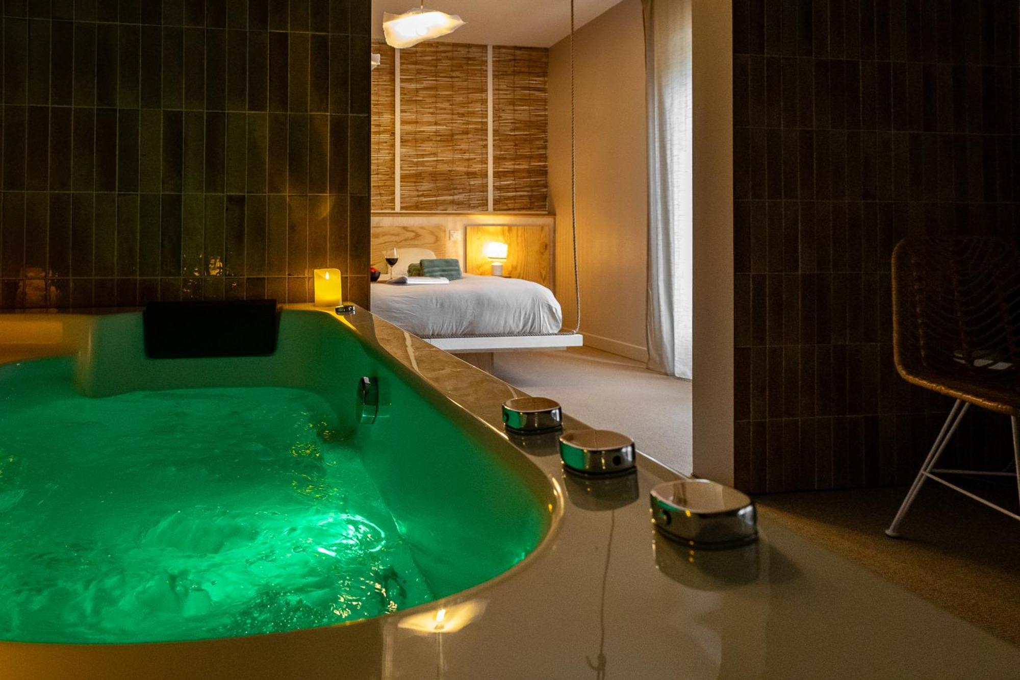 Love Room Suite Bali - Auray En Bretagne Brech 외부 사진