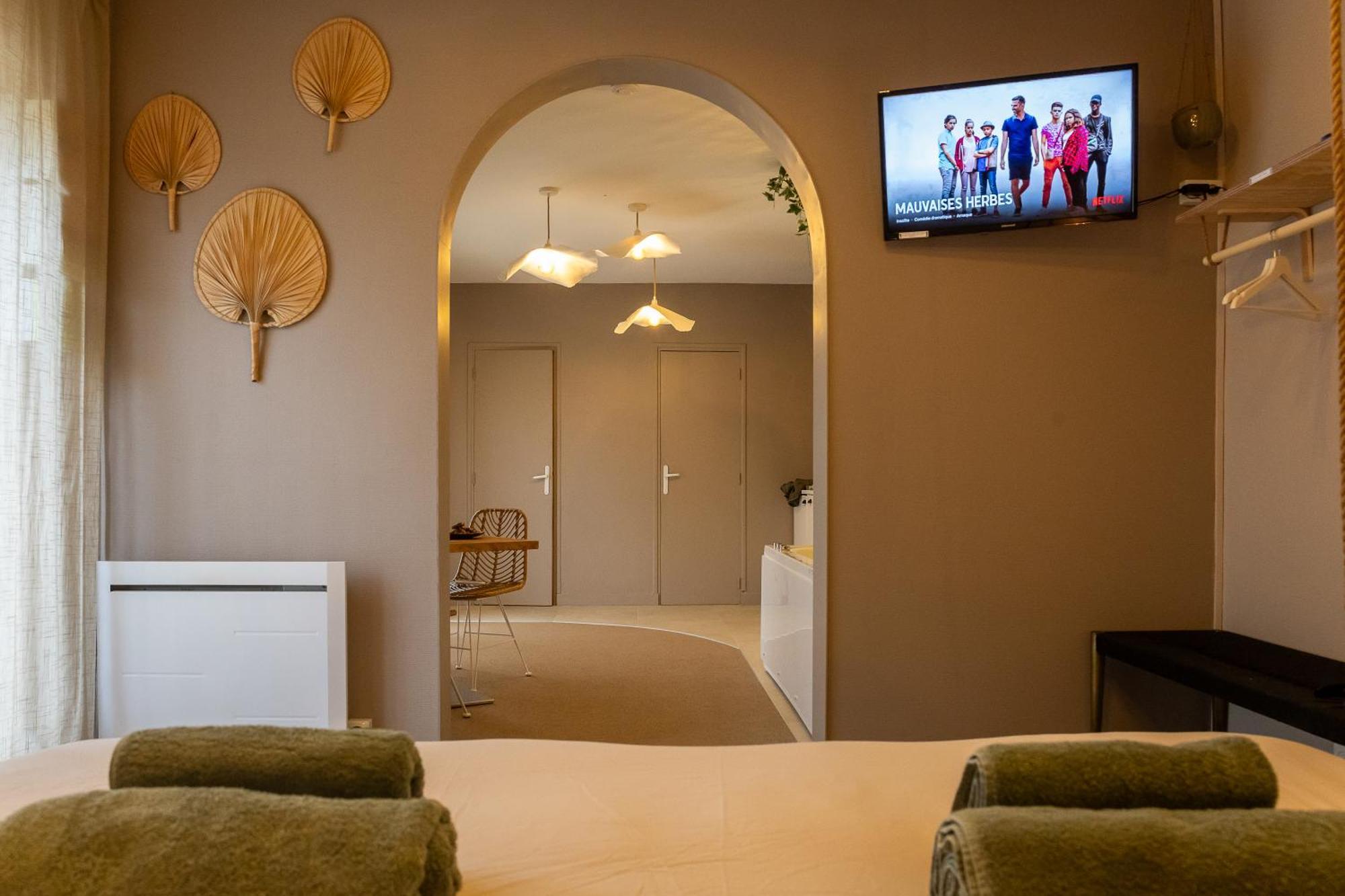 Love Room Suite Bali - Auray En Bretagne Brech 외부 사진