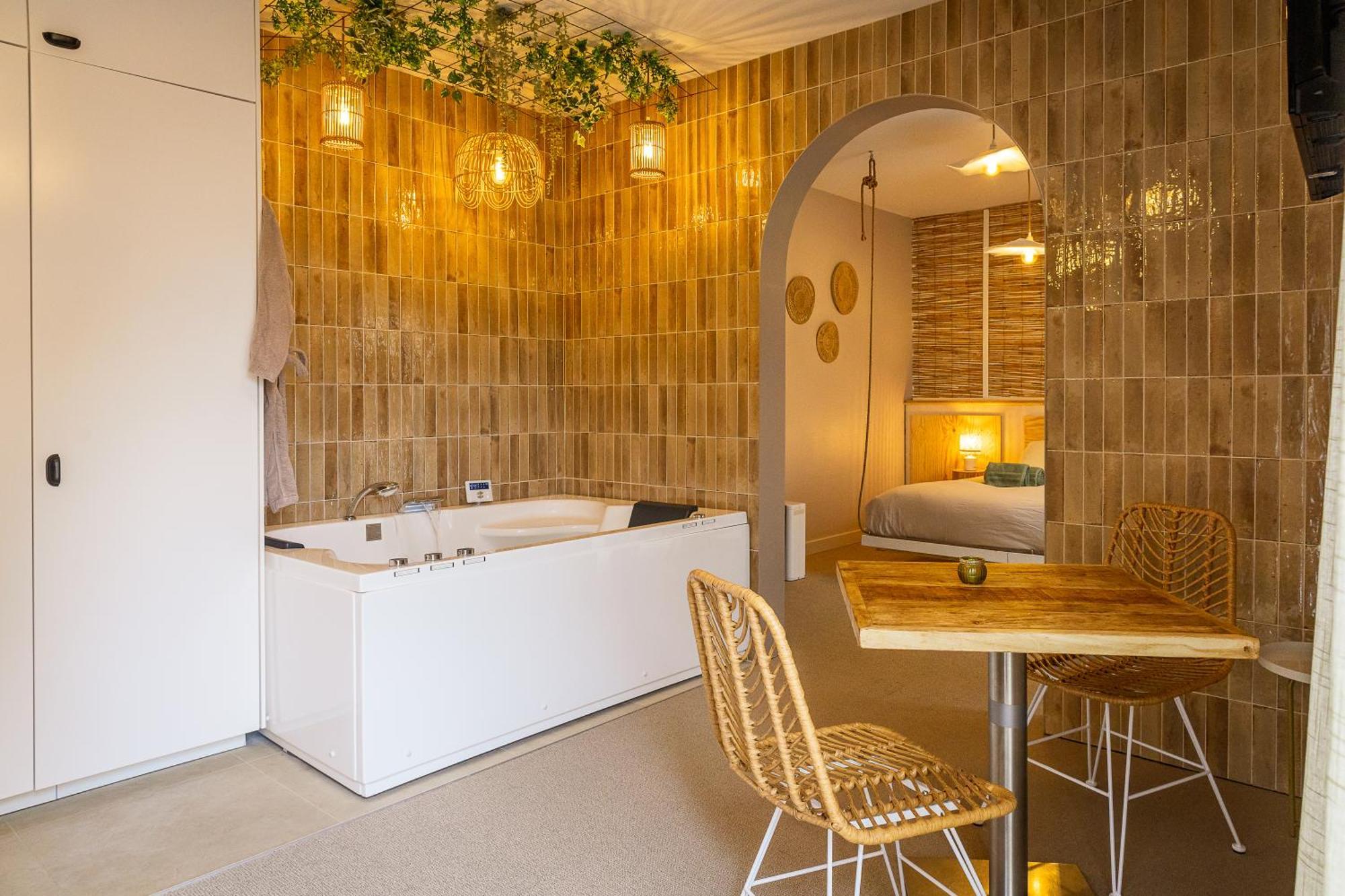 Love Room Suite Bali - Auray En Bretagne Brech 외부 사진